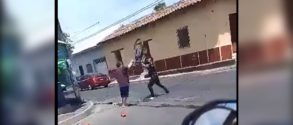 Captan a hombres en brutal pelea donde se agredieron hasta con una bicicleta en San Miguel