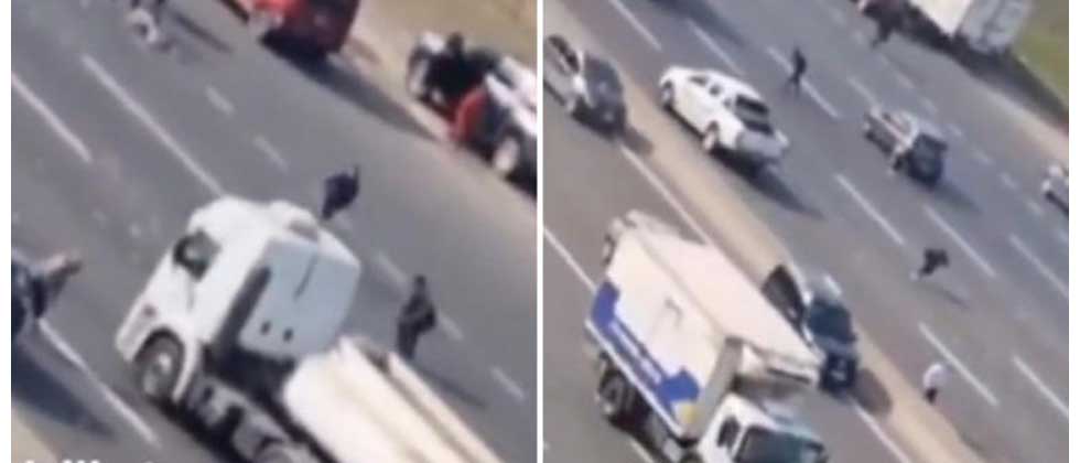 Camión blindado se accidenta y genera una «lluvia de billetes»