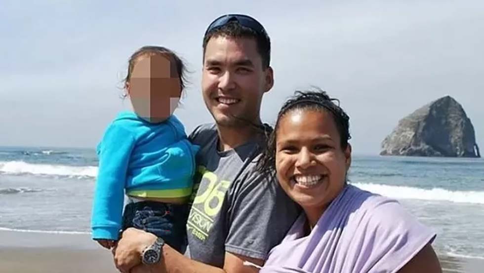 Mujer intentó degollar a sus tres hijos bebés para mantener “la casa tranquila”