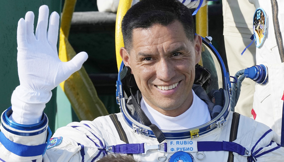 Astronauta salvadoreño cerca de cumplir 1 año “varado” en el espacio