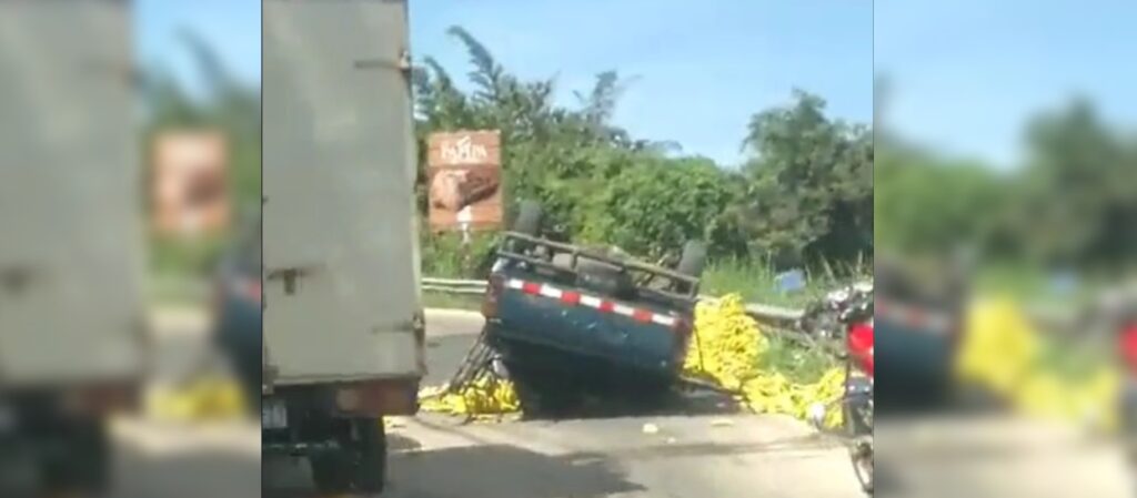 Se registra aparatoso accidente en carretera al volcán de San Salvador