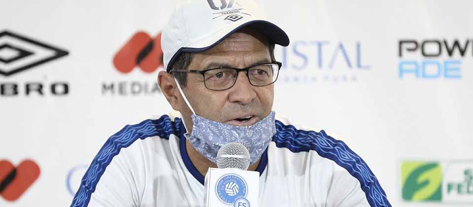 Hugo Pérez acepta «que vende humo» en La Selecta