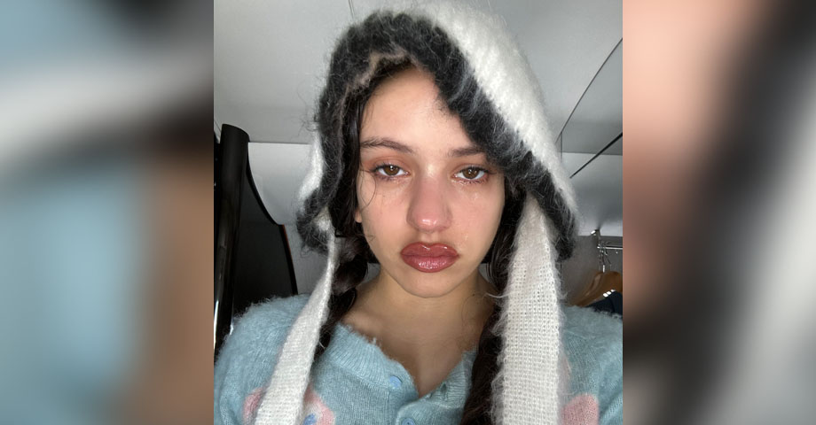 “No sé ni por dónde empezar”: Rosalía reaparece tras su ruptura con Rauw Alejandro