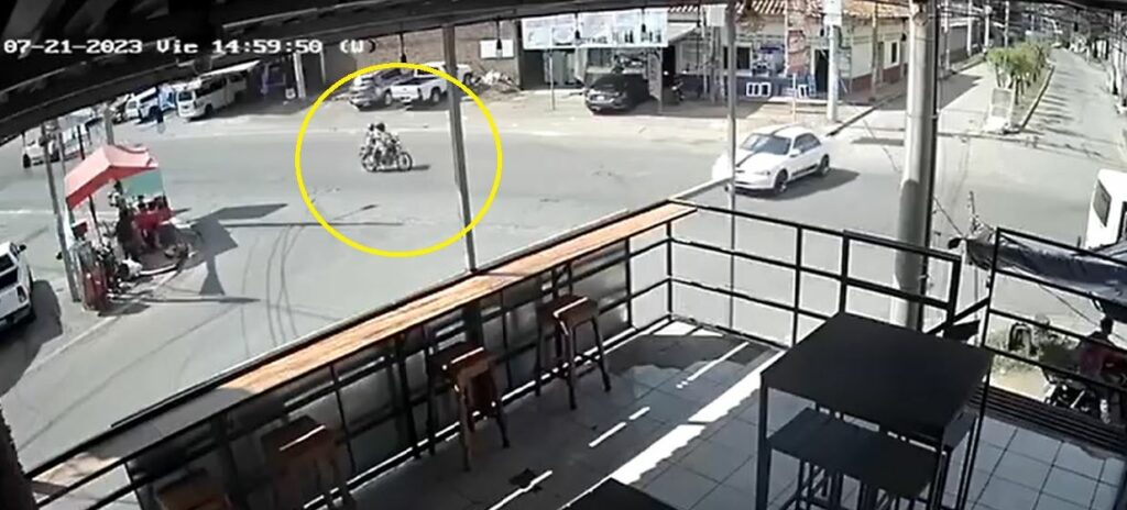 Cámaras captaron el momento exacto de choque en Santa Rosa de Lima, La Unión (VIDEO)
