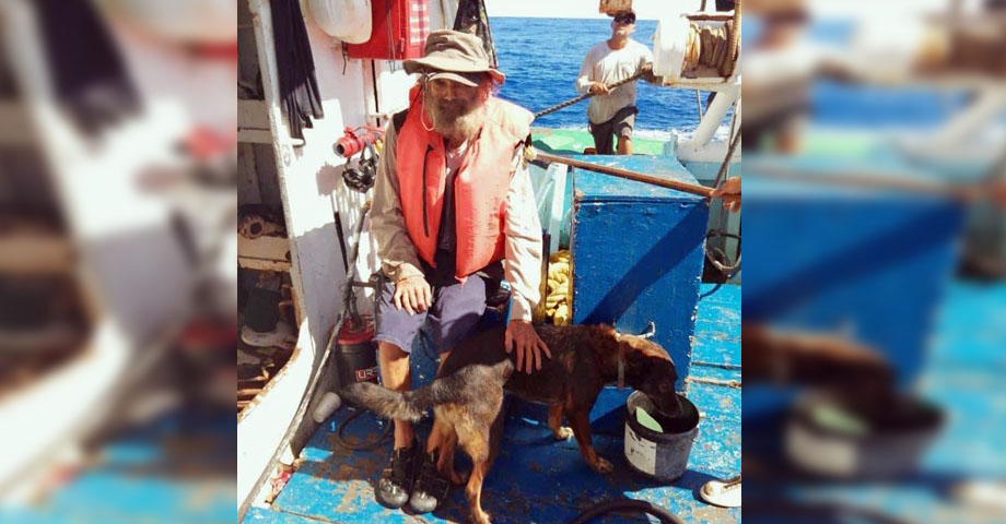 Marinero australiano y a su perrita pasaron mas de dos meses a la deriva en el océano