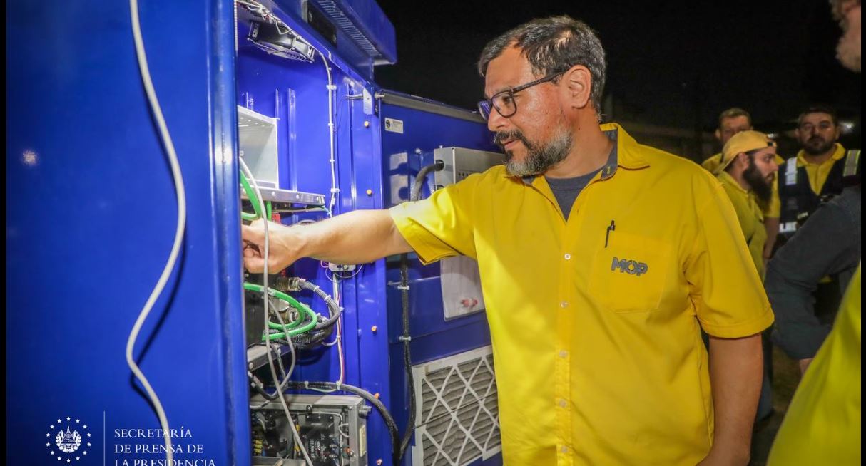 Instalan pantallas para informar condiciones del tráfico en distintos puntos de la capital