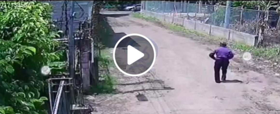 VIDEO: Cámaras captan el momento en que ocurre brutal accidente en Ahuachapán