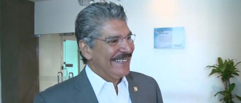 Karina Sosa confirma que Norman Quijano sigue trabajando de manera «virtual»