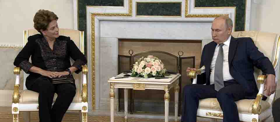 Vladimir Putin se reúne con expresidenta de Brasil