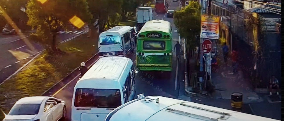 Cárcel para sujeto que le hurtó la motocicleta a una joven en Soyapango