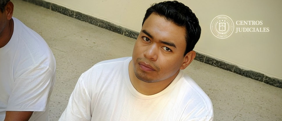 Acusado por violar a un menor continuará tras las rejas