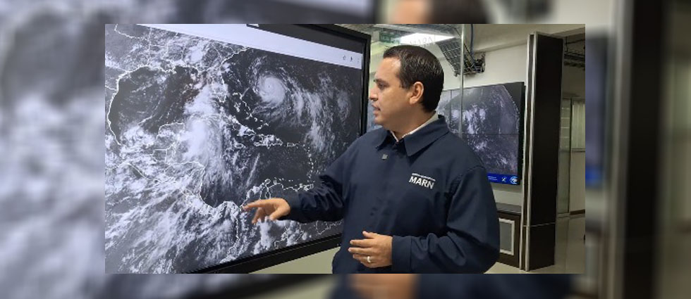 Lluvias y tormentas continuarán esta noche en zonas El Salvador
