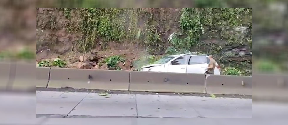 Reportan derrumbe sobre carretera Panamericana