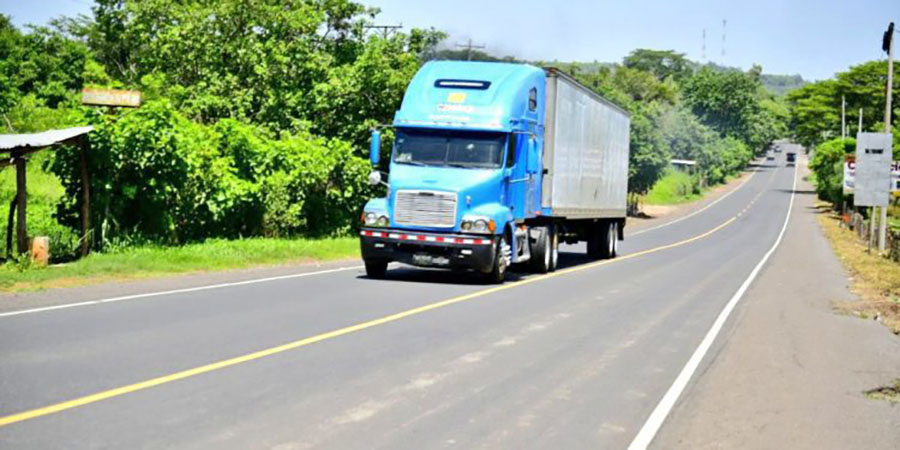 Gobierno rehabilita más de 160 kilómetros de corredores logísticos en el país