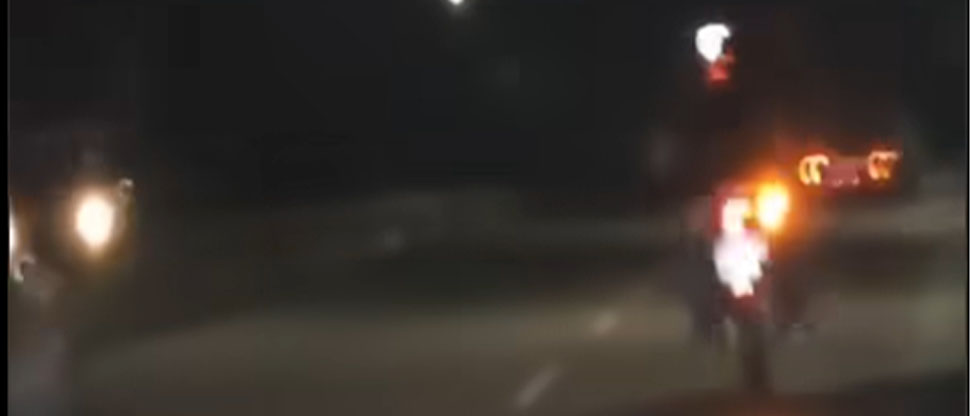 “BOLO NECIO”: Captan a motociclista manejando borracho en la carretera a Los Chorros