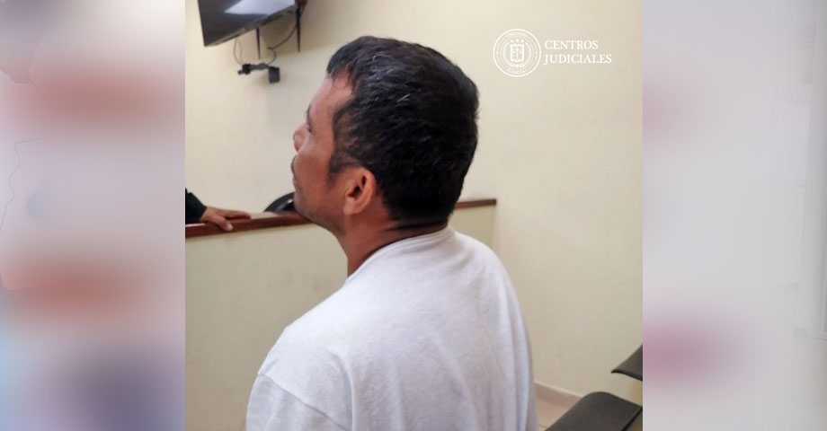 Cárcel para sujeto que tocó a una mujer al interior del transporte colectivo