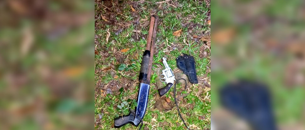 Militares localizan una escopeta y revolver que pandilleros abandonaron en Cabañas