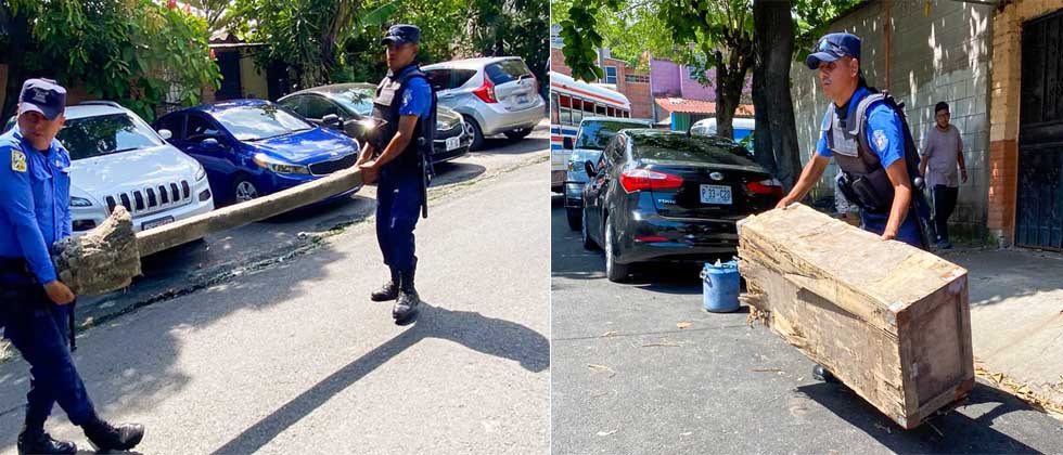 Retiran cajas y llantas que impiden el paso peatonal y vehicular en San Salvador