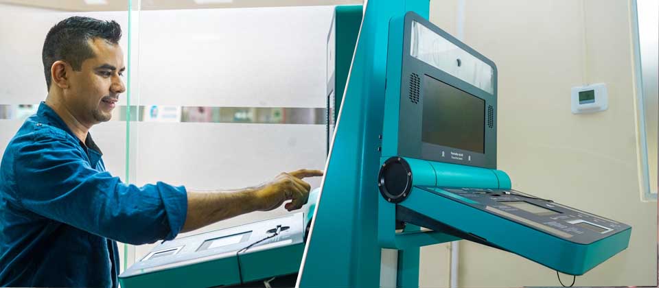 Salvadoreños podrán renovar o reponer el DUI en quioscos automáticos