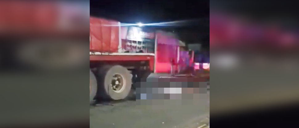 Motociclista muere al impactar contra una rastra en carretera Troncal del Norte