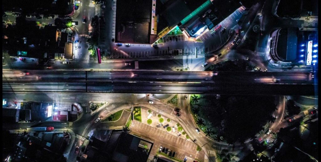 Señalización vial que realiza MOP y Fovial es clave para la seguridad de conductores y peatones