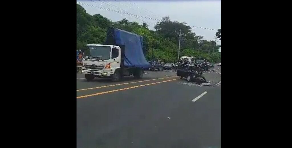 Siete personas lesionadas tras fuerte accidente en Villa El Refugio