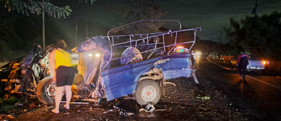 Varios lesionados, entre estos niños, tras vuelco de pick up en la carretera Panamericana
