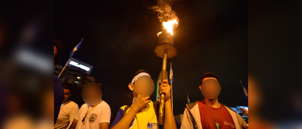 5 jóvenes que participaban en recorrido de antorcha se electrocutan en Guatemala 