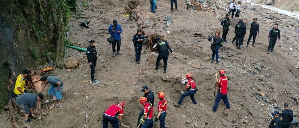 Tragedia en Guatemala: Varias viviendas humildes fueron arrastradas por río esta mañana