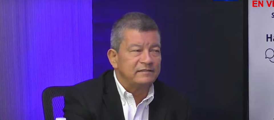 Chino Flores: «Equivocarse es normal»