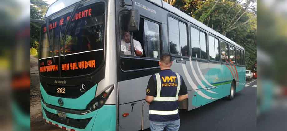 VMT instala dispositivos de control vehicular en diferentes puntos del país   