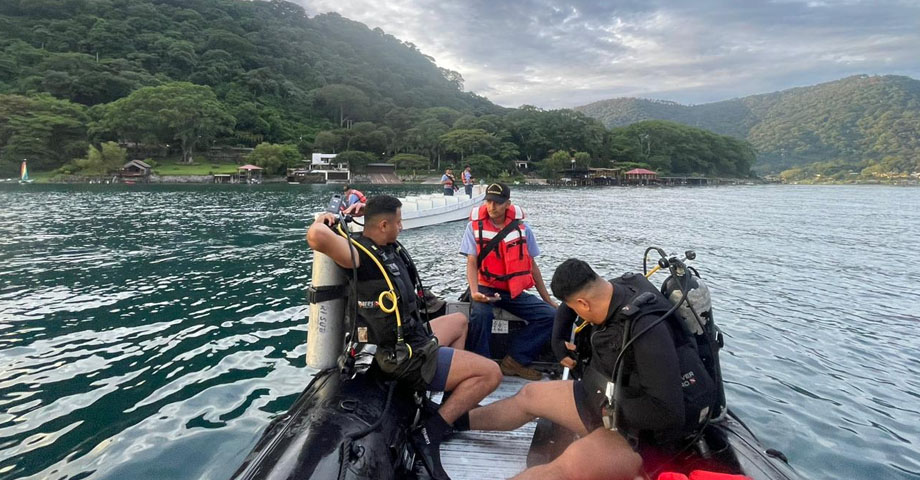 Choque entre una lancha y ferri deja una mujer fallecida en Lago de Coatepeque, Santa Ana