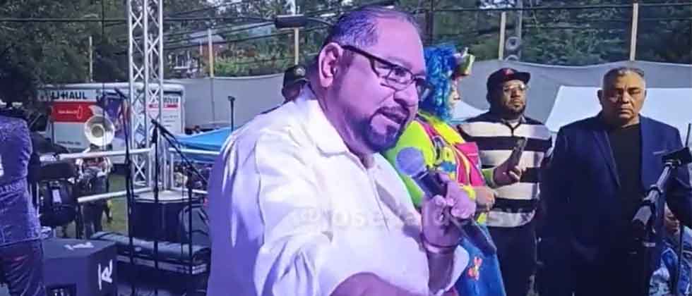 Candidato presidencial por ARENA es abucheado por salvadoreños en EUA