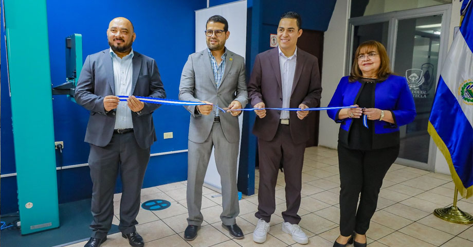 RNPN inaugura quiosco digital para renovar o reponer el DUI en Santa Tecla
