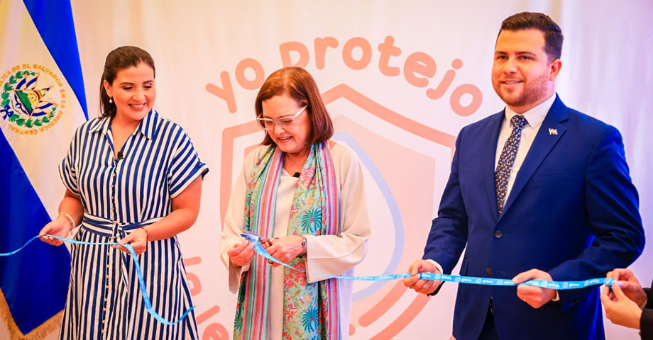 Inauguran más de 35 salas de Lactancia Materna en embajadas y consulados salvadoreños