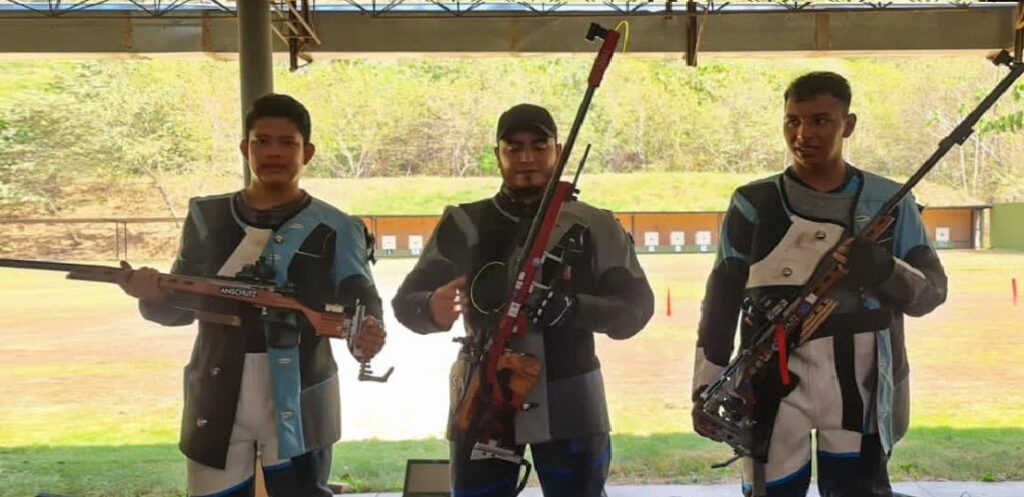 Atleta salvadoreño Israel Gutiérrez gana medalla de oro en campeonato de Colombia
