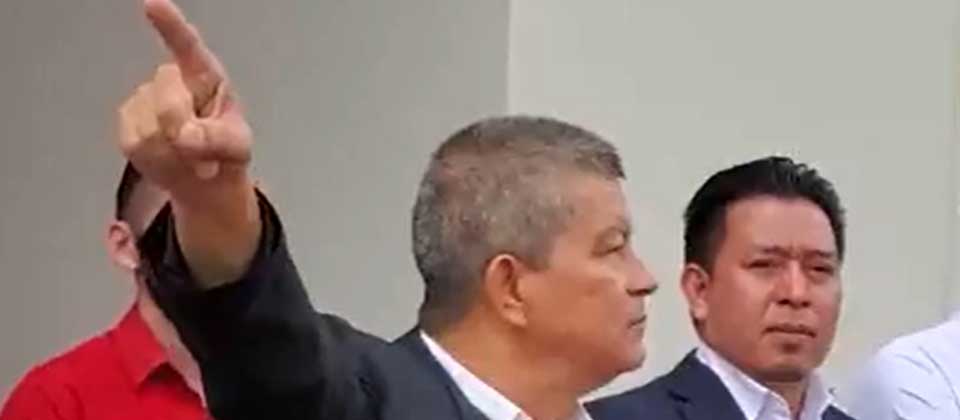 Manuel Flores se compara con David de la Biblia para ganar las elecciones