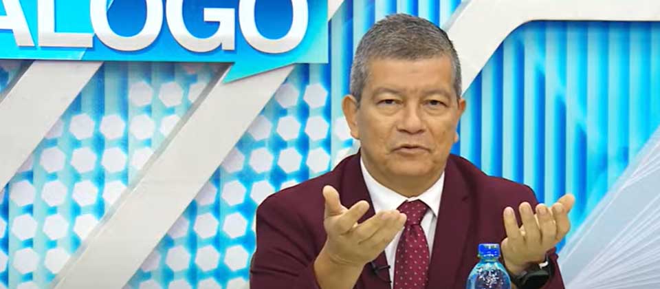 Manuel Flores afirma que es un ganador y considera que está «bien posicionado en las encuestas»