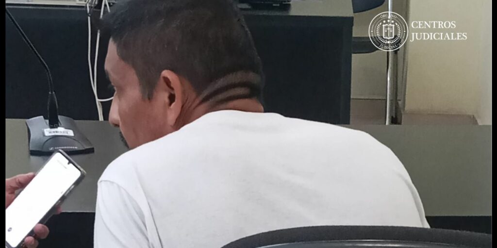 Jovencita se desmayó y cayó por la puerta trasera del bus en Soyapango: El motorista tenía vencida la licencia