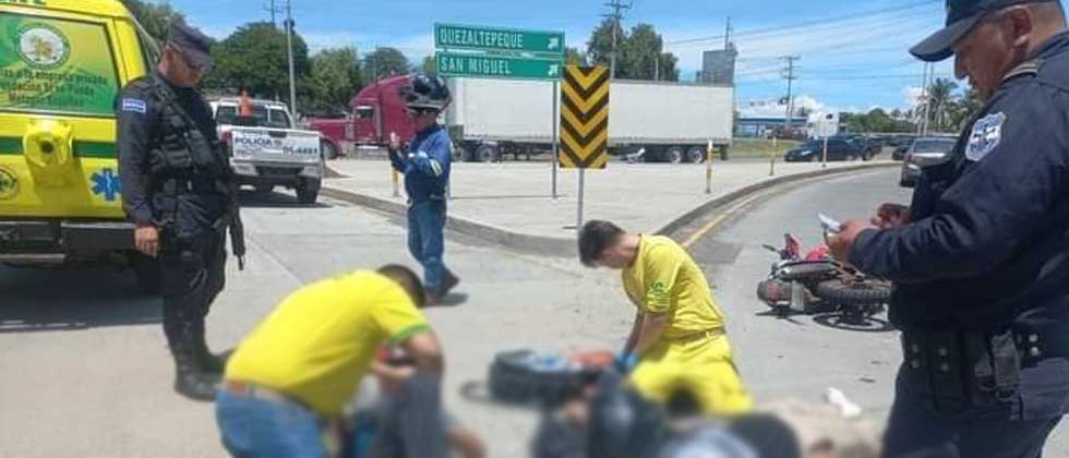 Reportan dos motociclistas lesionados sobre el desvío a Opico