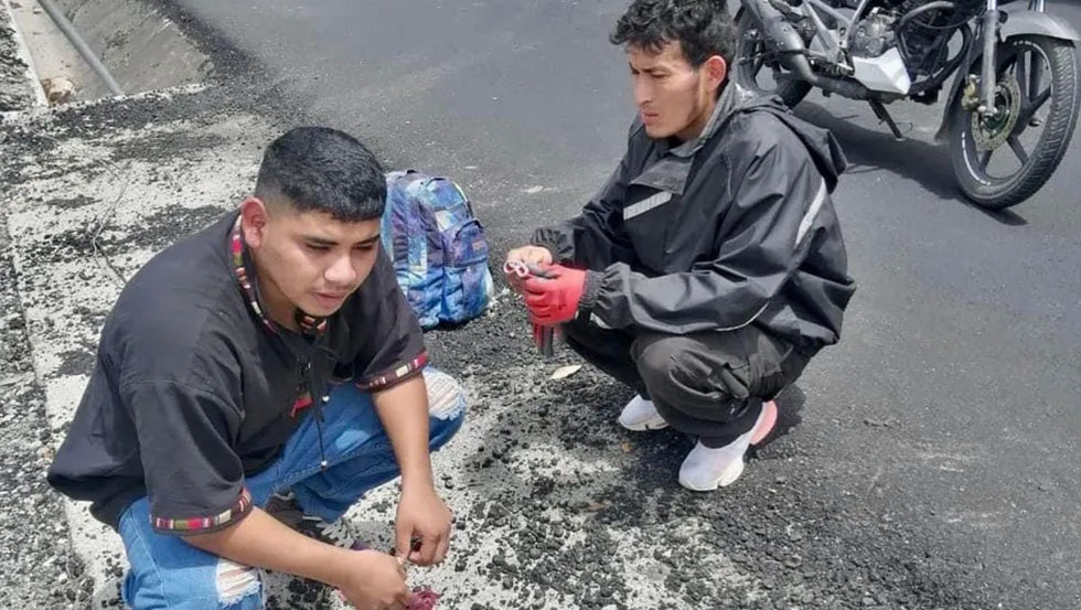 Queman vivos a dos presuntos feminicidas en Guatemala
