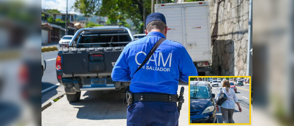 Multan a conductores que acostumbran a obstruir el paso peatonal