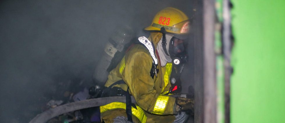 Bomberos sofocan incendio estructural en vivienda de Mejicanos