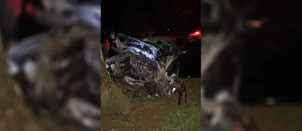 Hombre muere y una joven sufre heridas de gravedad tras fuerte choque en Santa Ana