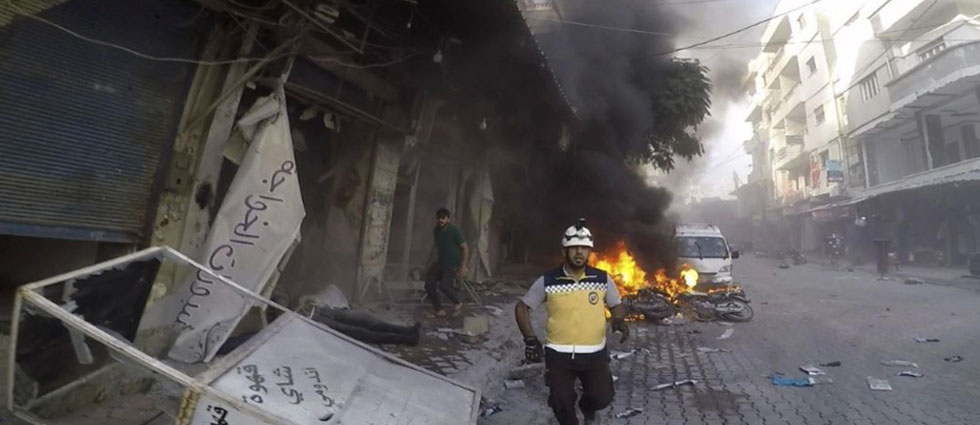 Unos 100 muertos tras ataque terrorista ocurrido durante ceremonia militar en Siria