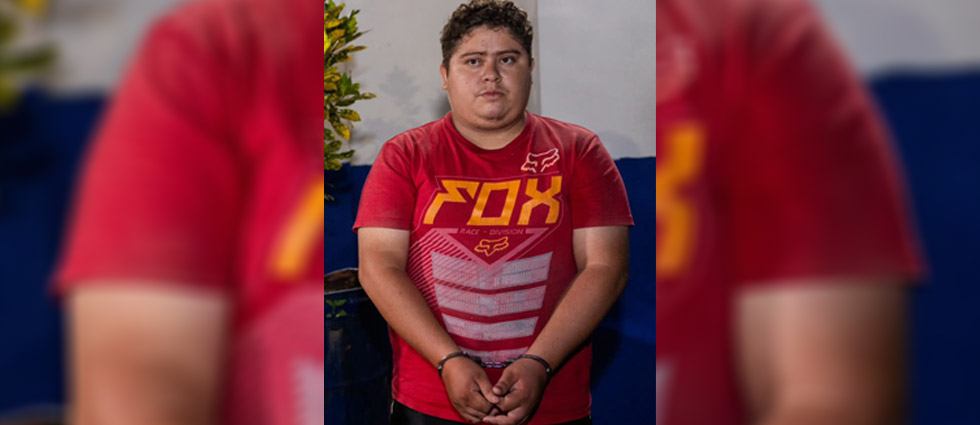 Arrestan a pandillero del Barrio 18 que exigía dinero a vendedores de Apopa