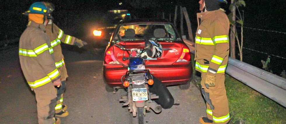Dos lesionados tras fuerte accidente vial en Chalatenango