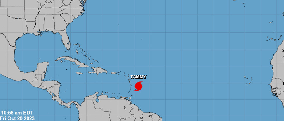 Tammy se convierte en huracán categoría uno