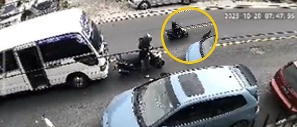 Chica biker frena para no atropellar a un perrito y es embestida por microbusero