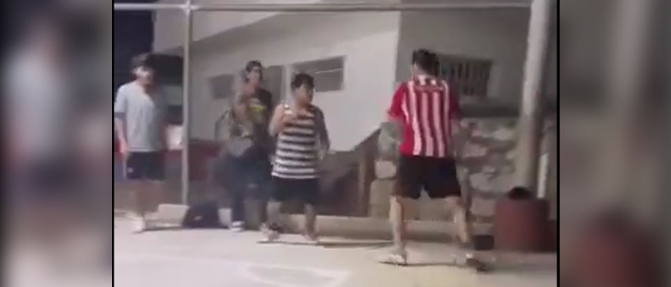Joven fallece tras agarrarse a golpes con otro muchacho por un partido de fútbol 